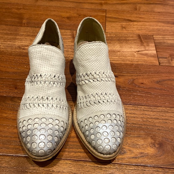 Rebels shoes ladies size 7.5 ! - Picture 2 of 12